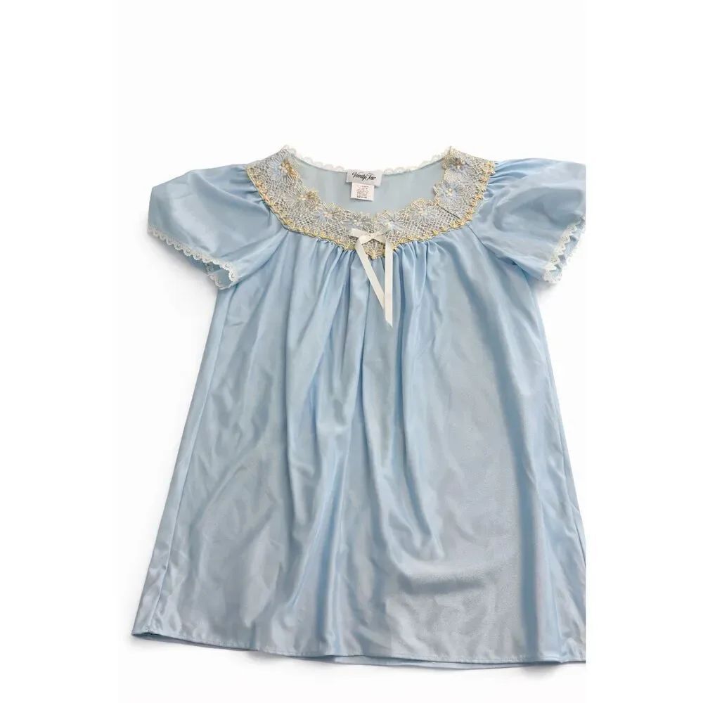Vanity Fair Vintage Nylon Blue Pajama Top Size Medium